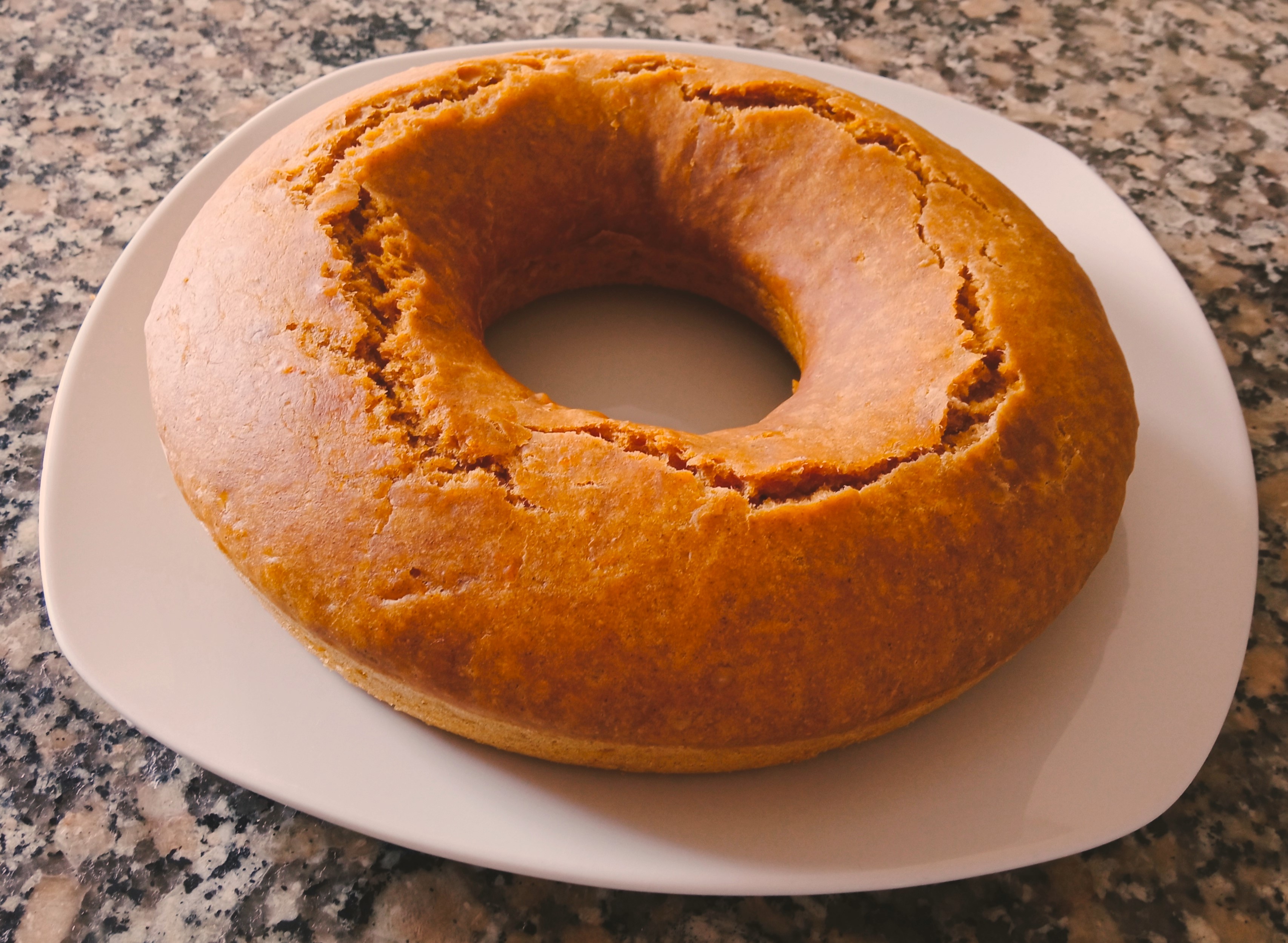 Bolo de laranja e canela