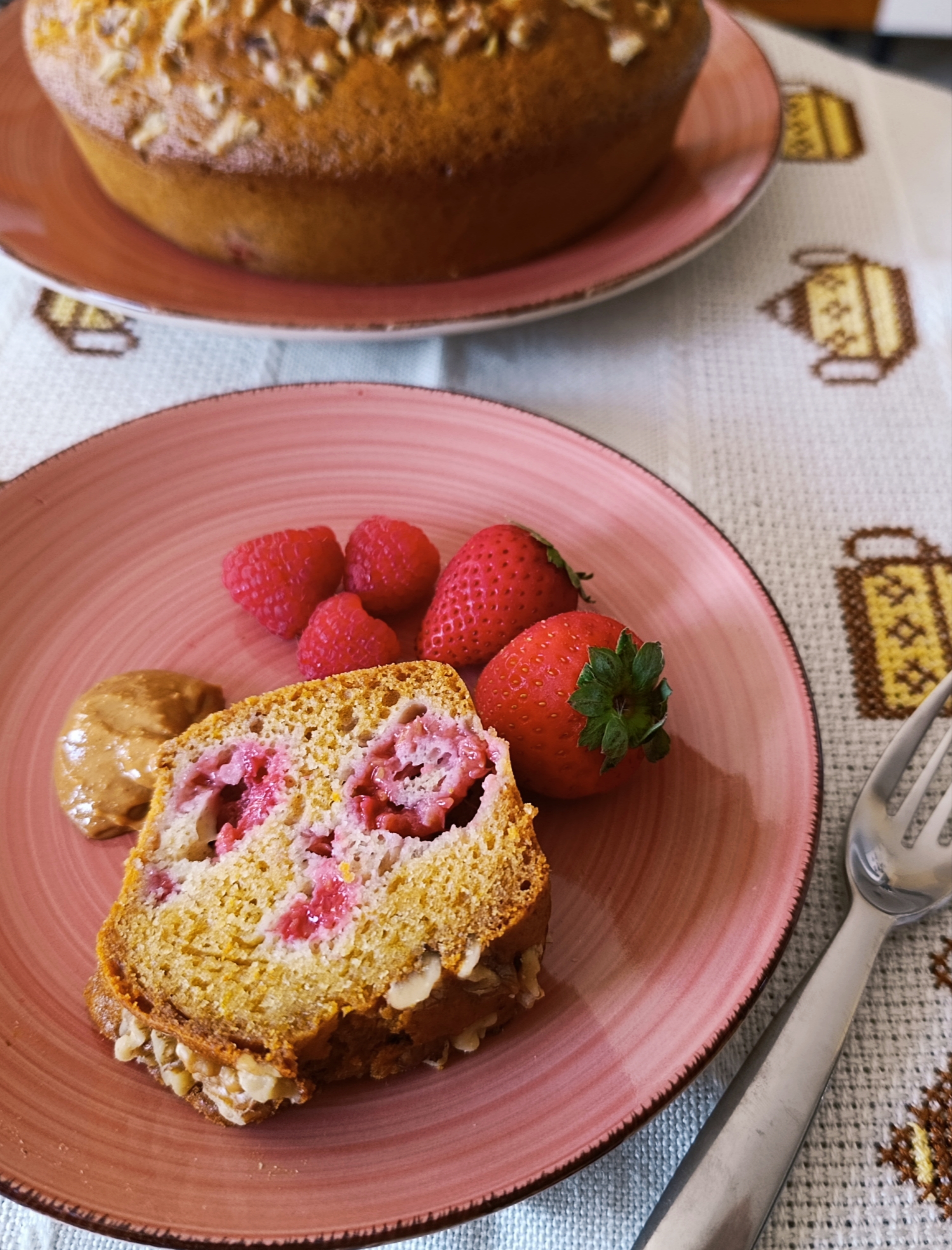 Bolo de frutos vermelhos