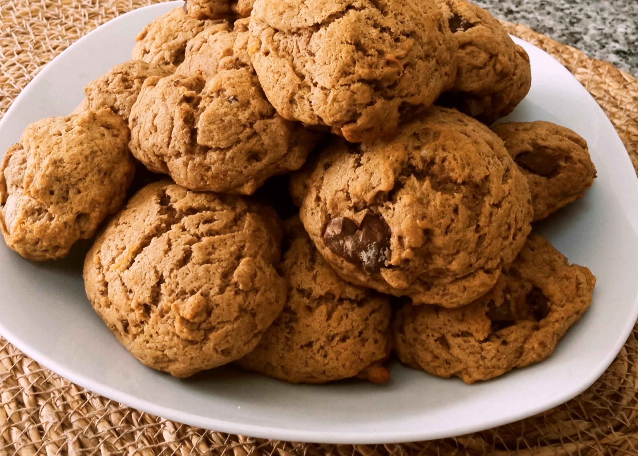 Cookies vegan de abóbora e chocolate negro