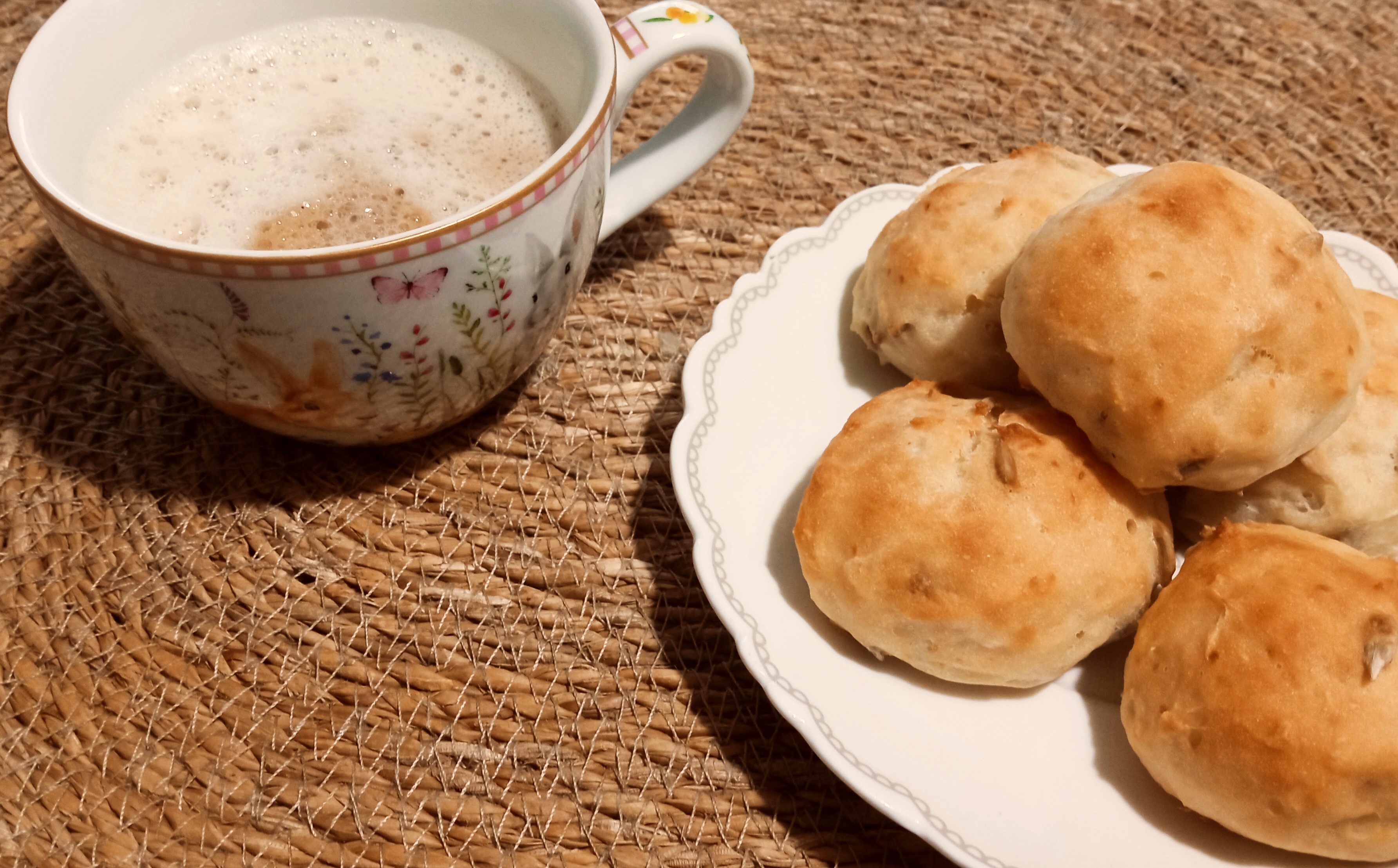 Pães de iogurte e sementes de girassol
